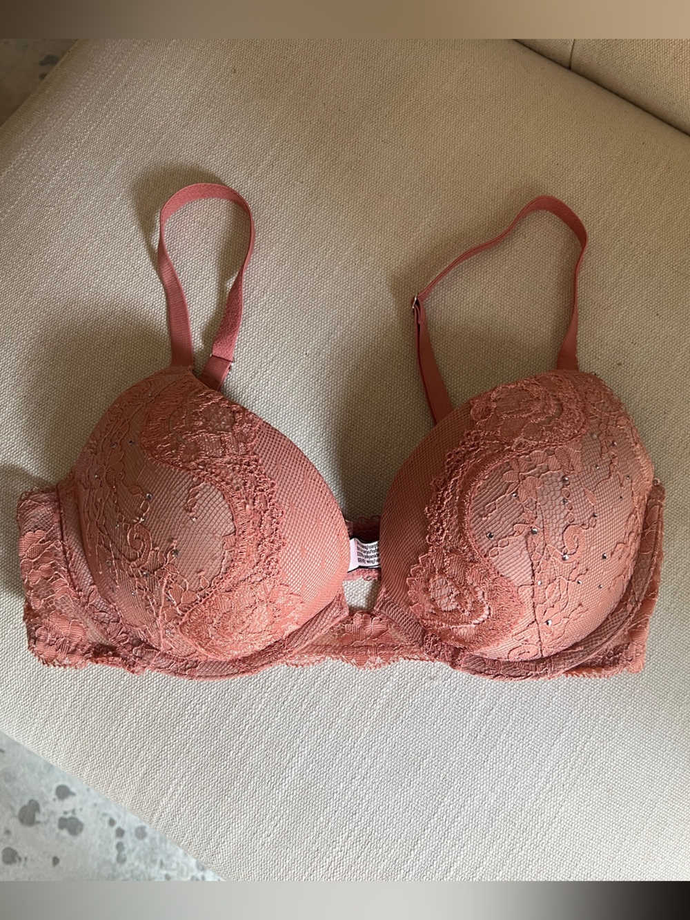 Victoria's Secret Dream Angels Push-Up Lace Bra in Dusty Rose with Rhinestones